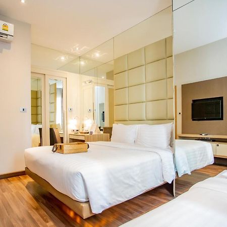 V Residence Bangkok Luaran gambar