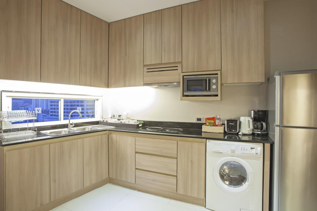 V Residence Bangkok Luaran gambar