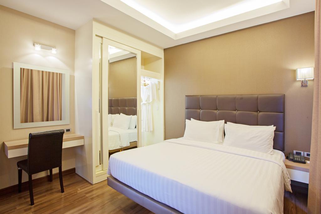 V Residence Bangkok Luaran gambar