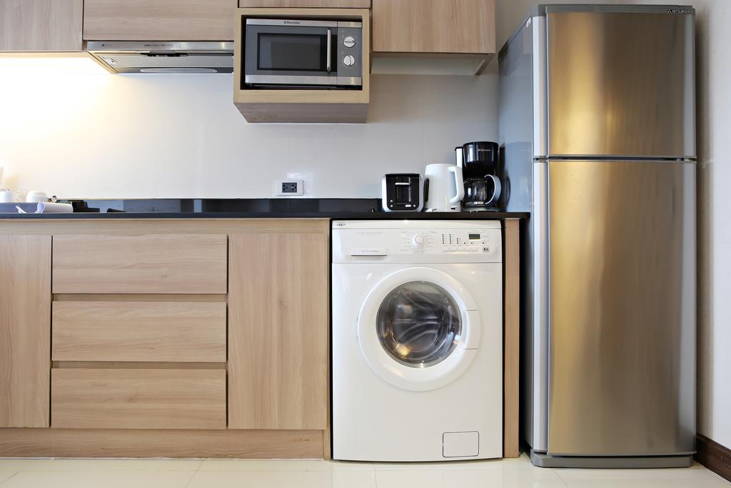 V Residence Bangkok Luaran gambar