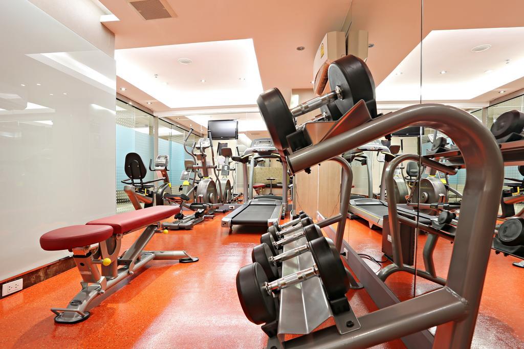 V Residence Bangkok Luaran gambar