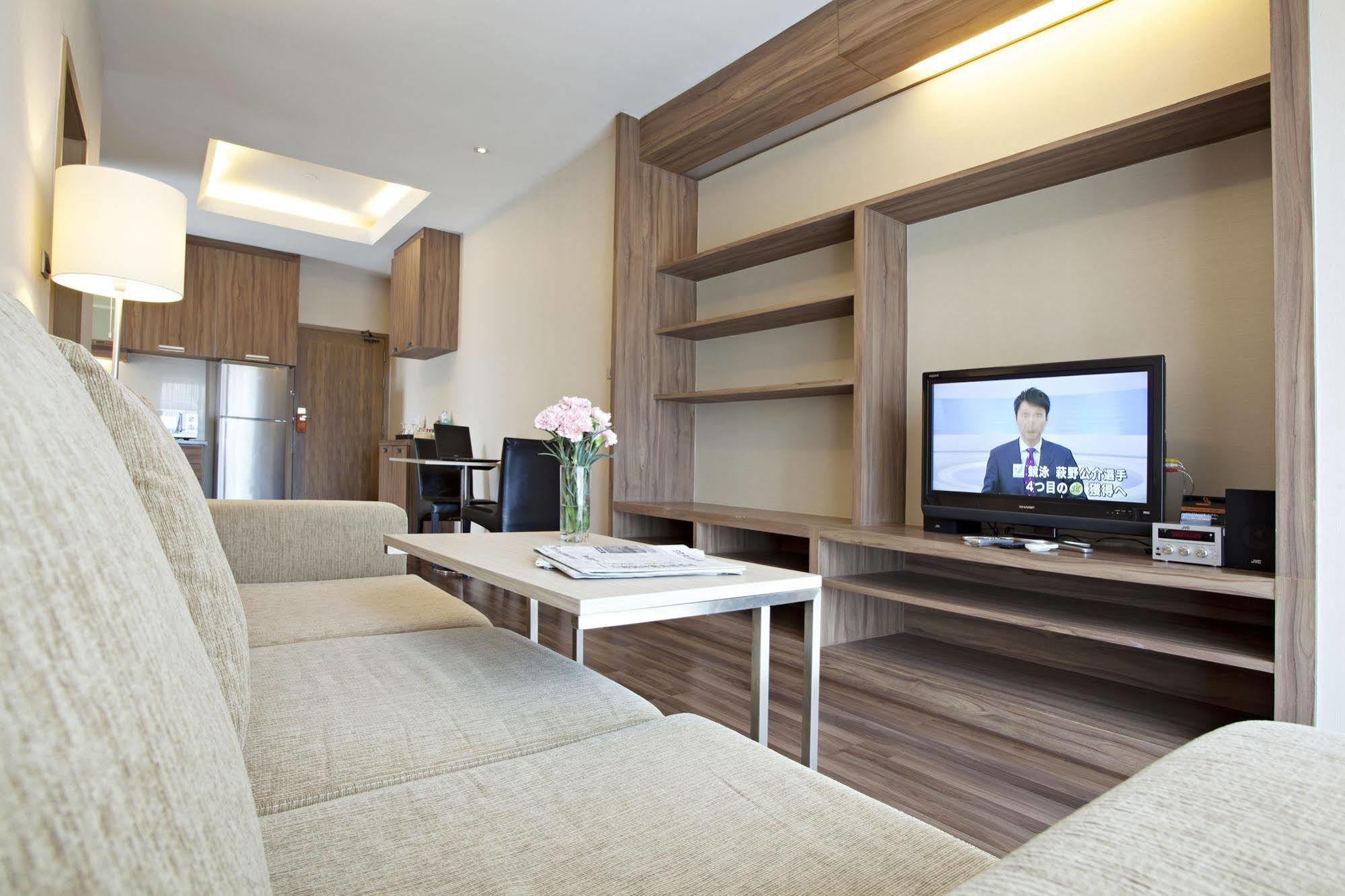 V Residence Bangkok Luaran gambar