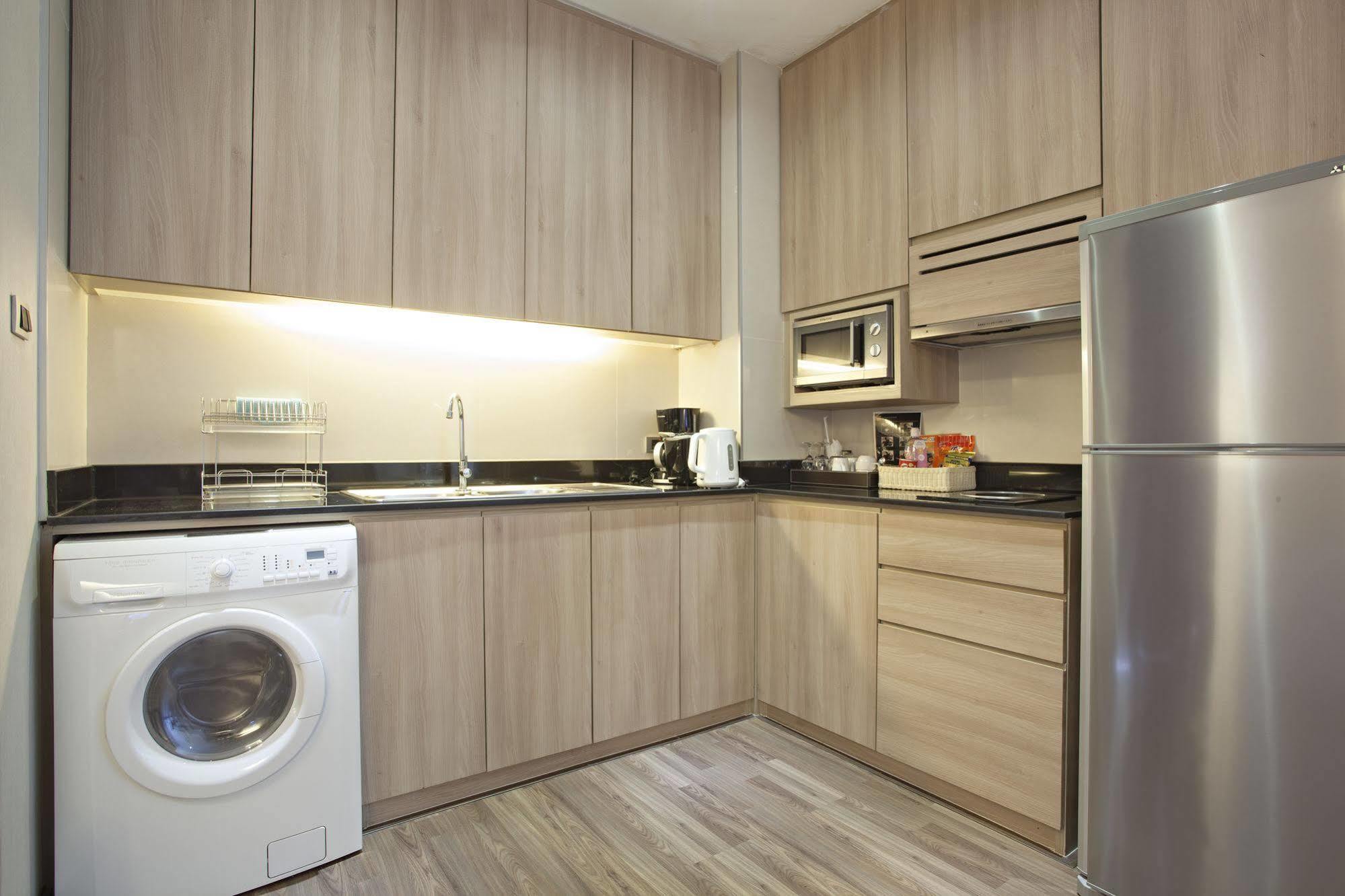 V Residence Bangkok Luaran gambar