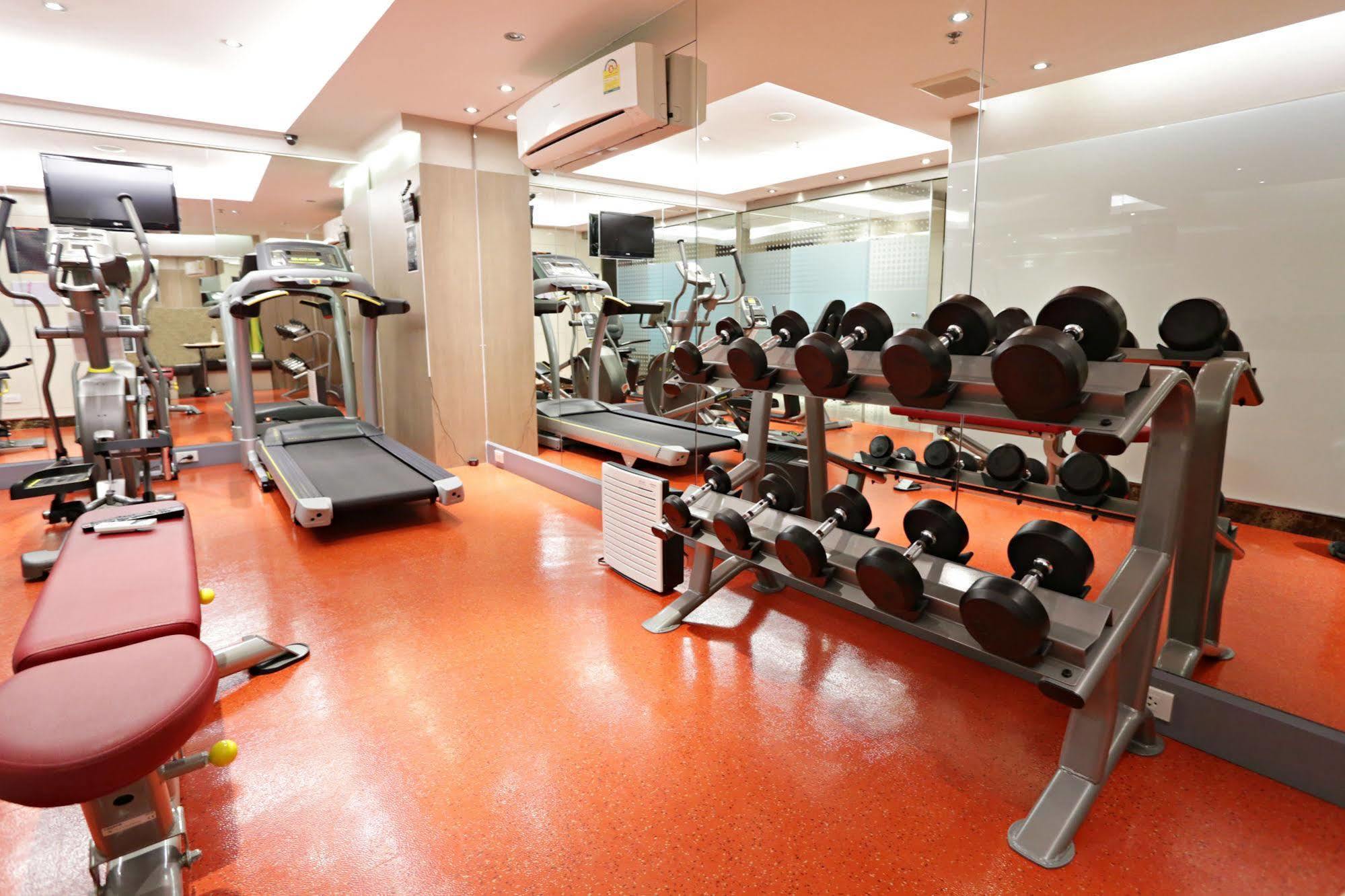 V Residence Bangkok Luaran gambar